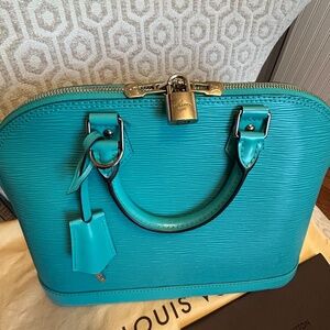 Louis Vuitton Epi Alma PM Turquoise